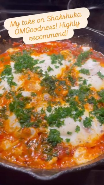 Make sure to put a lid on it the last 5-7 minutes  to cook the top of the eggs and melt the goat cheese. The onions were almost caramelized, and the mushrooms were cooked before I added the tomato sauce & capers. I added parsley the last three minutes, just to wilt it I like my parsley, bright green!  Drizzling the Fustinis, basil olive oil was a perfect touch. And Brotherton’s toasted rye was the perfect flavor combination. All of these ingredients can be found at our Providence organic farm market - even the capers! @providenceorganicfarm @brotherton_farm @daybreakdreamfarm #bellairemichigan #torchlake #centrallakemichigan #elkrapidsmichigan #charlevoixmichigan